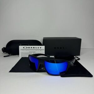 Oakley sunglasses